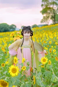 YiTuYu Art Language Vol.9686 Lin Lin: Exquisite Portrait Photography Portfolio - image 13
