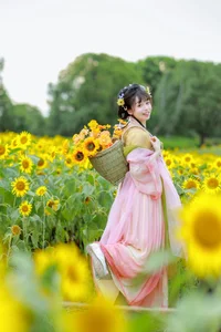 YiTuYu Art Language Vol.9686 Lin Lin: Exquisite Portrait Photography Portfolio - image 4
