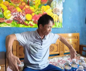 Heroic Rescue in Da Nang: Man Saves Two Children from Rough Seas - image 3