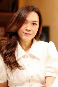 Actor Anh Duc Shares Sweet Wedding Photos While Thu Quynh Celebrates Family - image 0
