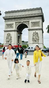 Actor Anh Duc Shares Sweet Wedding Photos While Thu Quynh Celebrates Family - image 3