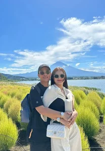 Actor Anh Duc Shares Sweet Wedding Photos While Thu Quynh Celebrates Family - image 2