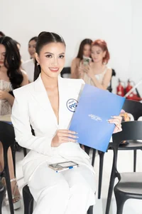 Miss Cosmo Vietnam Contestants Showcase Fitness and Confidence in Swimsuit Round - image 2