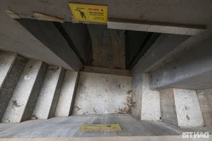 Rare Images of 130-Year-Old Secret Bunker Near Hoan Kiem Lake - image 2