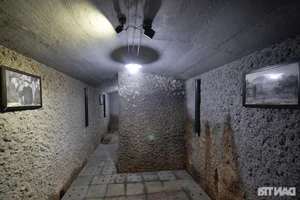 Rare Images of 130-Year-Old Secret Bunker Near Hoan Kiem Lake - image 5