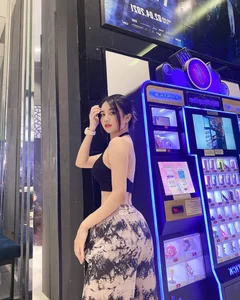 Capturing the Elegant and Youthful Beauty of Ha Tieu Nghi - image 6