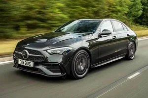 Mercedes-Benz Recalls 2,700 Luxury Vehicles Over Critical Wheel Detachment Risk - image 4