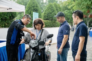 Switching to Electric: Why Everyone is Trading Gas Bikes for E-Scooters - image 0