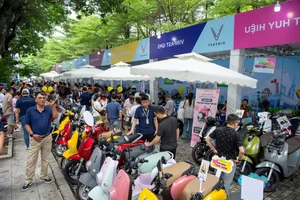 Switching to Electric: Why Everyone is Trading Gas Bikes for E-Scooters - image 4