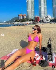 Korean Fitness Model Yunada Redefines Beauty Standards with Her Athletic Physique - image 4