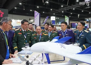 Vietnam Showcases Military Innovation at the Defense Services Asia Exhibition in Malaysia - image 0