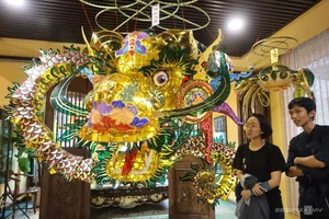 Nostalgic Charm: A Collection of Vintage Mid-Autumn Festival Lanterns in Ho Chi Minh City - image 6