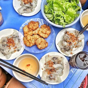 8 Must-Try Street Foods and Snacks in Quang Ninh - image 5