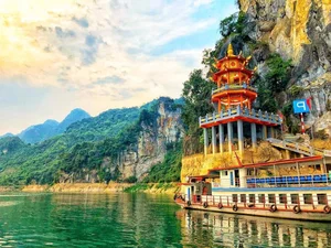 7 Spiritual Destinations for Your Perfect Spring Pilgrimage and Travel - image 6