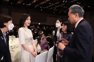 South Korea’s First Lady Kim Keon-hee: The Ultimate U55 Fashion Icon - image 7
