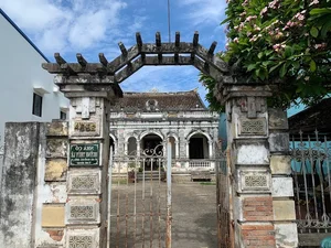 Inside the Magnificent 2,000m2 Ancient Mansion of a Famous Mekong Delta Rice Tycoon - image 6