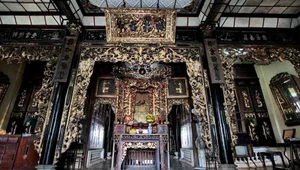 Inside the Magnificent 2,000m2 Ancient Mansion of a Famous Mekong Delta Rice Tycoon - image 2