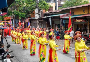 Preserving History: The Ancient 'Robing the Buddha' Ritual at Keo Temple - image 10