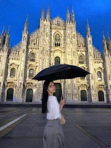 Huong Giang Shines at Italy Fashion Week with Flawless Luxury Style - image 9