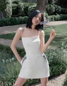 Song Hye Kyo’s Ageless Beauty Secrets: How the 44-Year-Old Star Maintains Flawless Skin Naturally - image 4