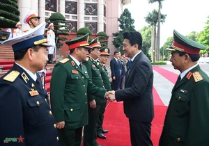 Strengthening Strategic Ties: General Phan Van Giang Meets Japan’s Defense Minister - image 3