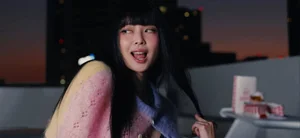 Jennie of BlackPink Dominates Global Charts Amid MV Controversy - image 8
