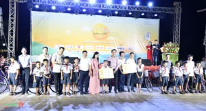 Mid-Autumn Festival 2024: Joyful Celebrations on Ly Son Island - image 1