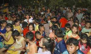 Trang Tran Daughter Shines in Eco-Friendly Recycled Fashion Show - image 7