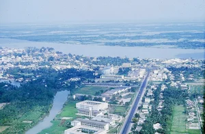 Rare 1960s Aerial Photos of Vinh Long: A Nostalgic Journey - image 2