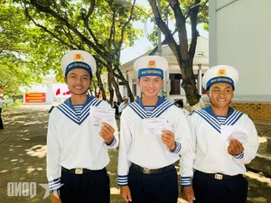 Truong Sa Island Joins the Nation in a Joyous All-People Festival - image 12