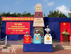 Truong Sa Island Joins the Nation in a Joyous All-People Festival - image 5