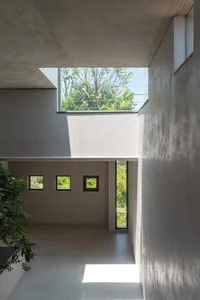 Split-Level Urban Oasis: Integrating Nature into a 500m2 Modern Home - image 30