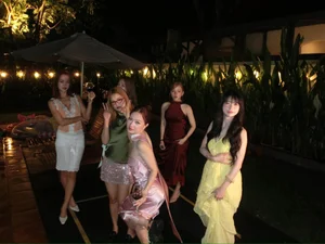 Vbiz Star Bachelorette Party: Xoài Non, Gil Lê, and Celebs Dress Up for Glamorous Pre-Wedding Bash - image 2