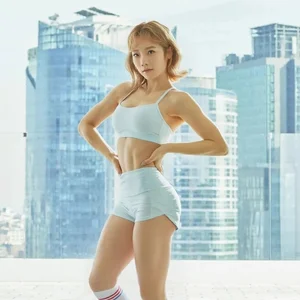 Korea's Viral Pilates Instructor: Blending Fitness, Style, and Motivation - image 3