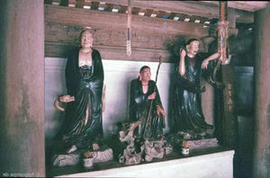 The Rustic Charm of Hanoi Pagodas in the Early 1990s - image 2