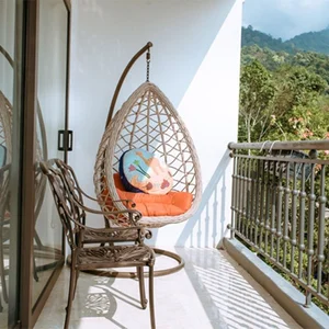 Touring the Luxurious 3,500m2 Mountain View Villa of Singer Quan A.P - image 1
