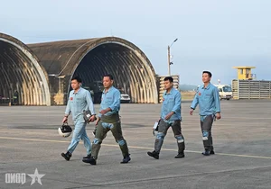 Regiment 935 and Division 370 Celebrate Successful Spring Flight Training - image 9