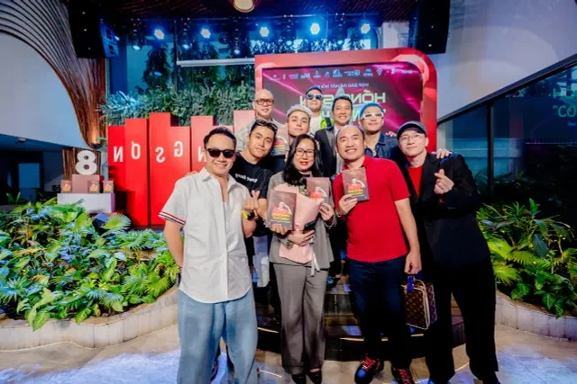 Stars and Legends Gather for the Launch of Nguyen Hong Son's Memoir
