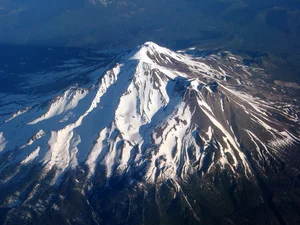 Exploring the Mystical Legends and Supernatural Mysteries of Mount Shasta - image 3