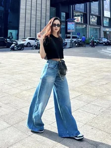 Wide-Leg Pants Style Guide: Inspired by Hong Diem and Huyen Lizzie - image 6