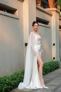 Miss Intercontinental Le Nguyen Bao Ngoc: Elegant Charisma and Stunning Height - image 18