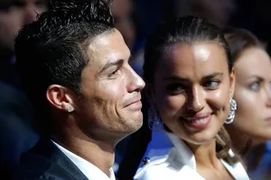 Irina Shayk: From Dumping Ronaldo to Becoming a Fashion Icon for Versace - image 9