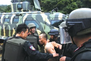 Inside the High-Stakes Raid Against Drug Lords in Long Luong - image 9