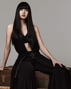 Lisa of BLACKPINK: Global Brand Ambassador Success Amidst Social Media Rumors - image 4