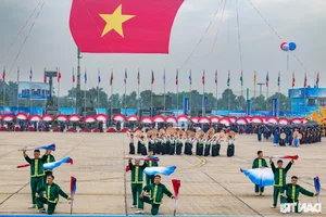 Vietnam International Defense Expo 2024: Spectacular Rehearsal Showcases Modern Military Power and Global Partnerships in Hanoi - image 6