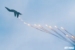 Vietnam International Defense Expo 2024: Spectacular Rehearsal Showcases Modern Military Power and Global Partnerships in Hanoi - image 12
