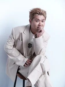 Vietnamese Celebrities Tuan Tran, Quoc Khanh, and Hong Thanh Showcase Stylish Outfits - image 2