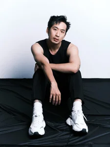 Vietnamese Celebrities Tuan Tran, Quoc Khanh, and Hong Thanh Showcase Stylish Outfits - image 12