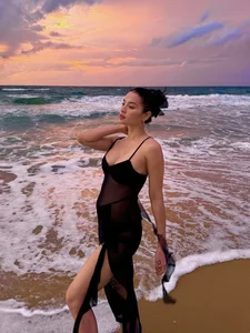 Fashion Icons: Diva Hong Nhung and Phuong Trinh Jolie’s Latest Looks - image 3