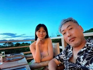A Look Into the Romantic Relationship Between Director Quang Dung and His Singer Girlfriend - image 2